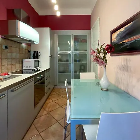 Bh - Comte De - Luxury 2 4 People Apartment